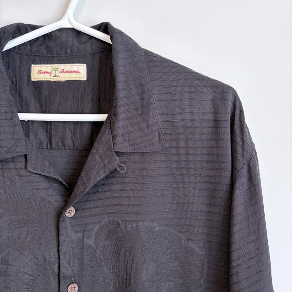 Tommy Bahama Button Down Camp Shirt Hawaiian Tropical Party Black Men's XL - Picture 2 of 10